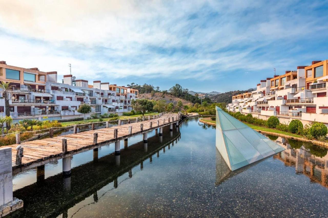 Resort Parque Botanico Club & Country Естепона Екстериор снимка